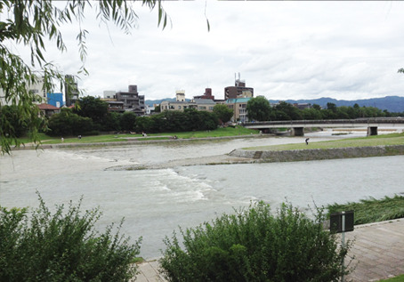 kamogawaderuta.jpg